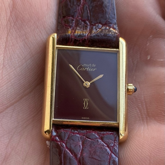 vintage must de cartier maroon/red dial Rare Dial Quarts Movement - Picture 7 of 7